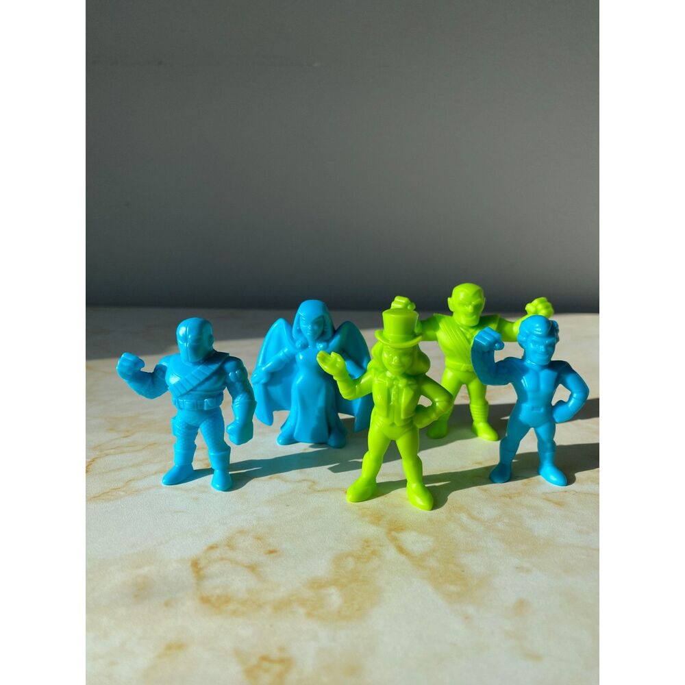 Wendy's DC Mini Figures Blue and Green Raven, Beast boy, Slade, Zatanna, Amazo
